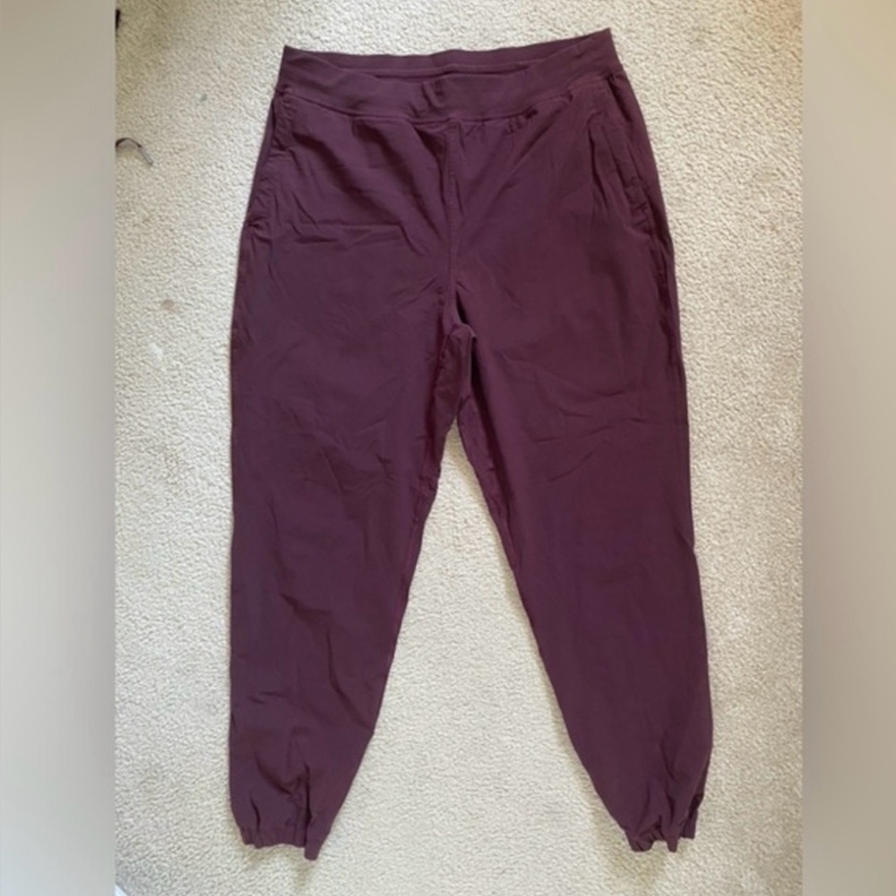 Lululemon Adapted State‎ Jogger Size 10 in Cassis